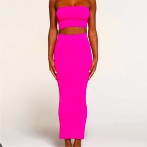 EUC SKIMS Tube Skirt Size Medium